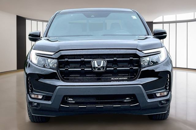 Used 2025 Honda Ridgeline Black Edition image 2