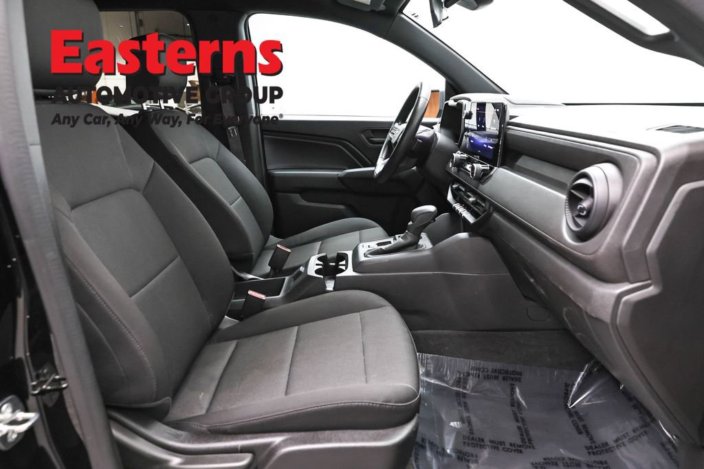 Used 2023 Chevrolet Colorado W/T RWD image 21