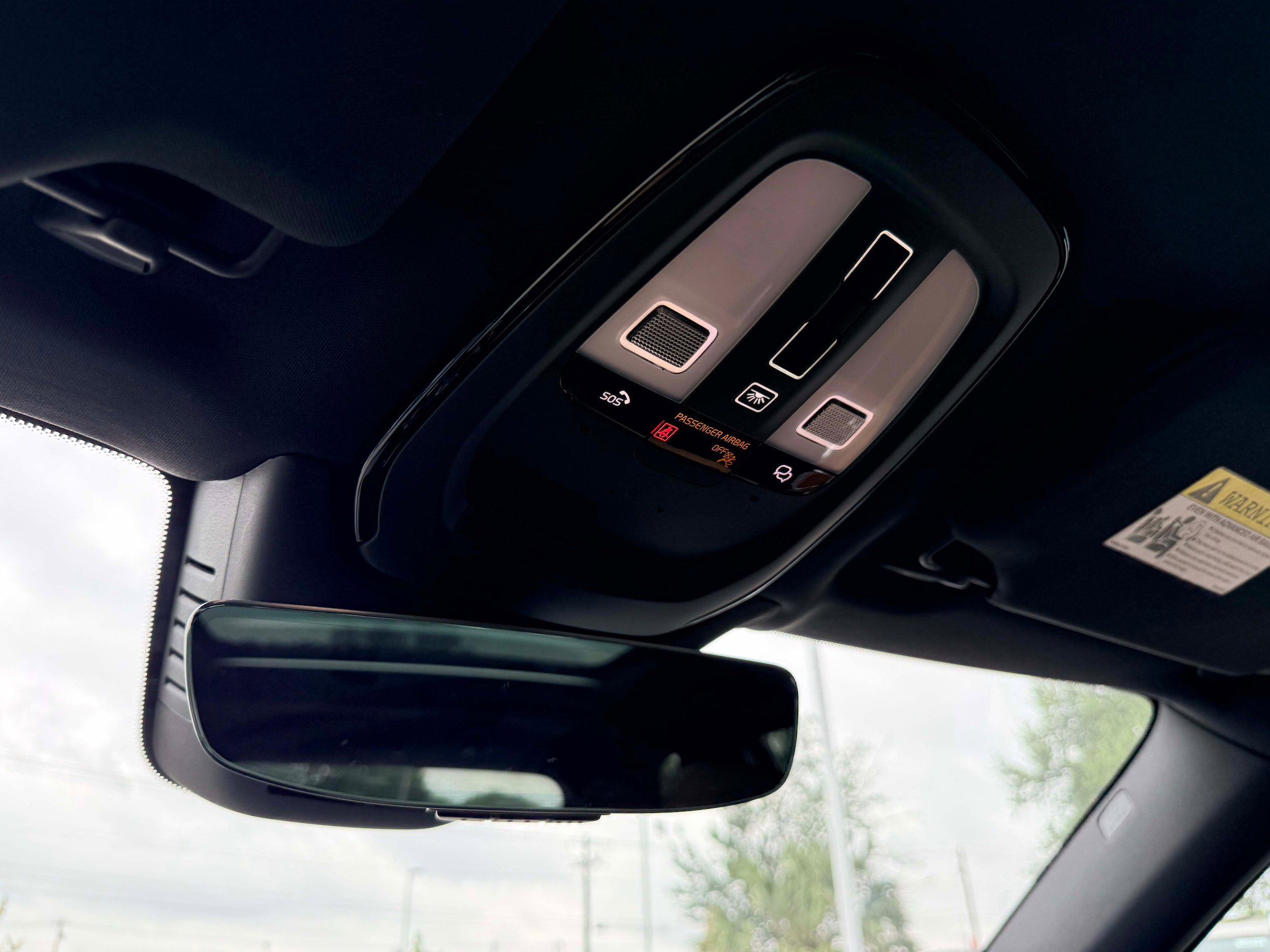 Certified 2023 Volvo XC90 T8 Plus AWD/4WD image 21