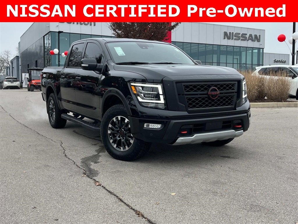 Used 2023 Nissan Titan PRO-4X w/ Pro-4x Convenience Package image 3