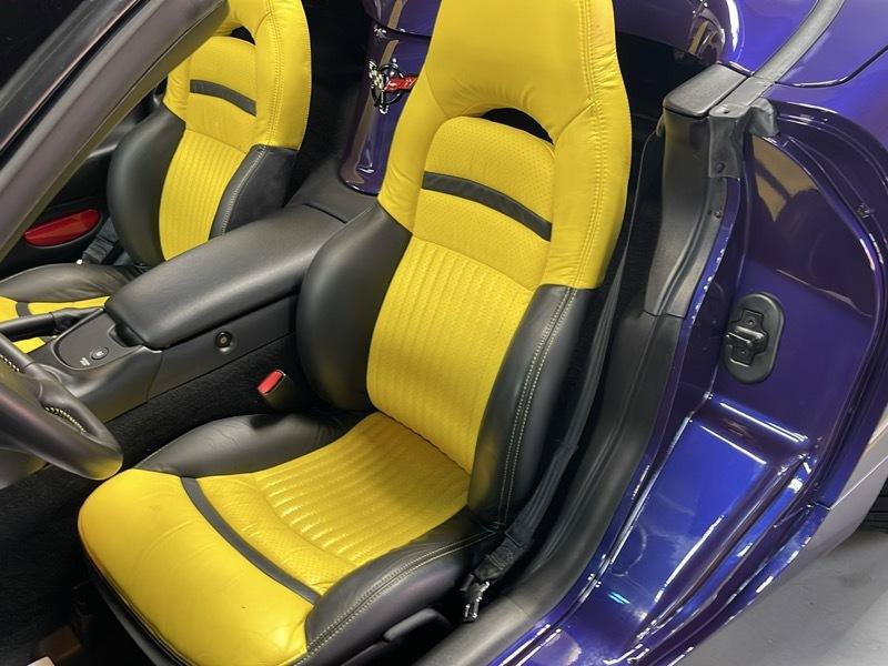 Used 1998 Chevrolet Corvette Convertible w/ Memory Pkg RWD image 33