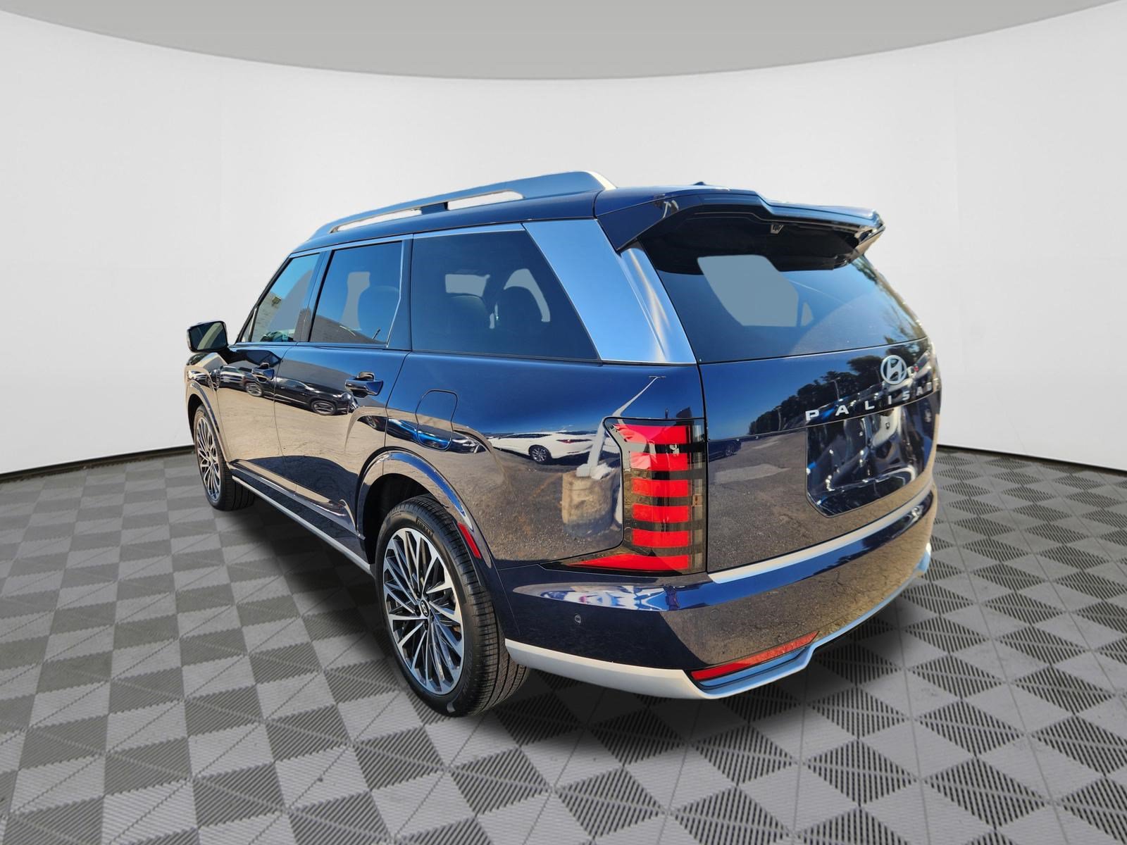 Certified 2026 Hyundai Palisade Calligraphy AWD/4WD image 3
