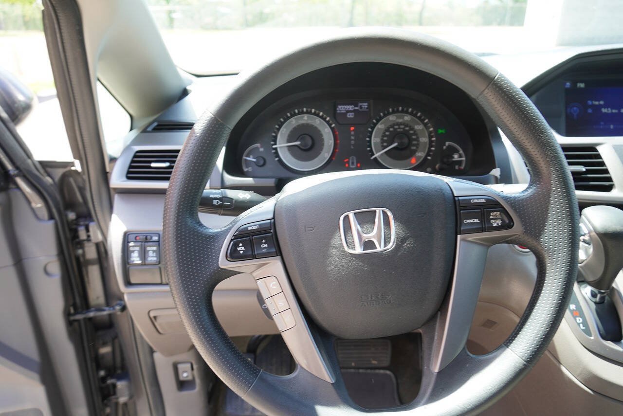 Used 2015 Honda Odyssey EX image 19