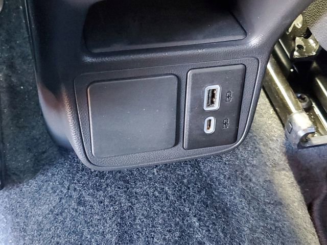 Certified 2024 Buick Encore GX Preferred w/ Comfort Package AWD/4WD image 12