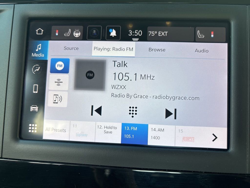 Used 2024 Chrysler Voyager LX FWD image 39