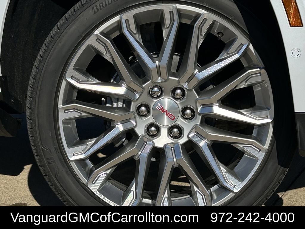 New 2026 GMC Yukon Denali image 9