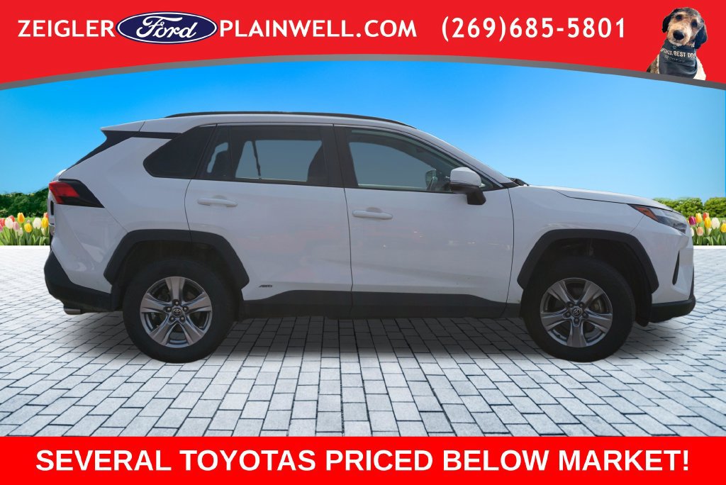 Used 2023 Toyota RAV4 XLE w/ Convenience Package AWD/4WD image 6