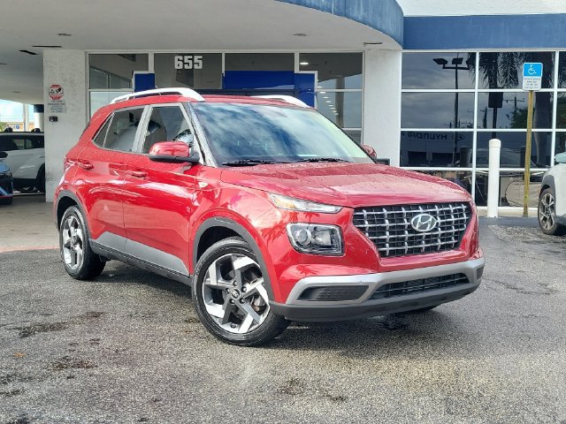 Certified 2023 Hyundai Venue SEL w/ Cargo Package