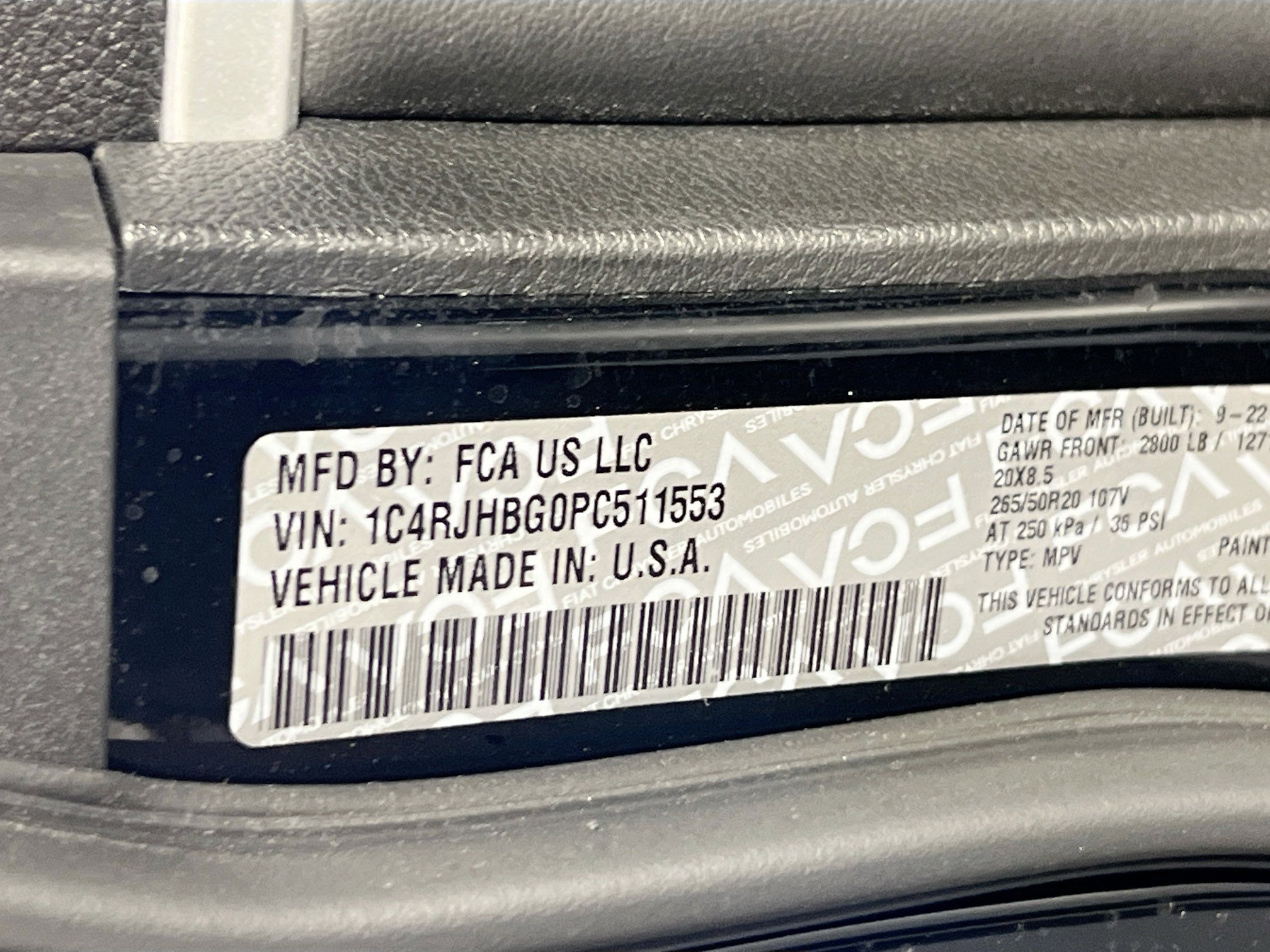 Used 2023 Jeep Grand Cherokee Limited w/ Luxury Tech Group II image 34