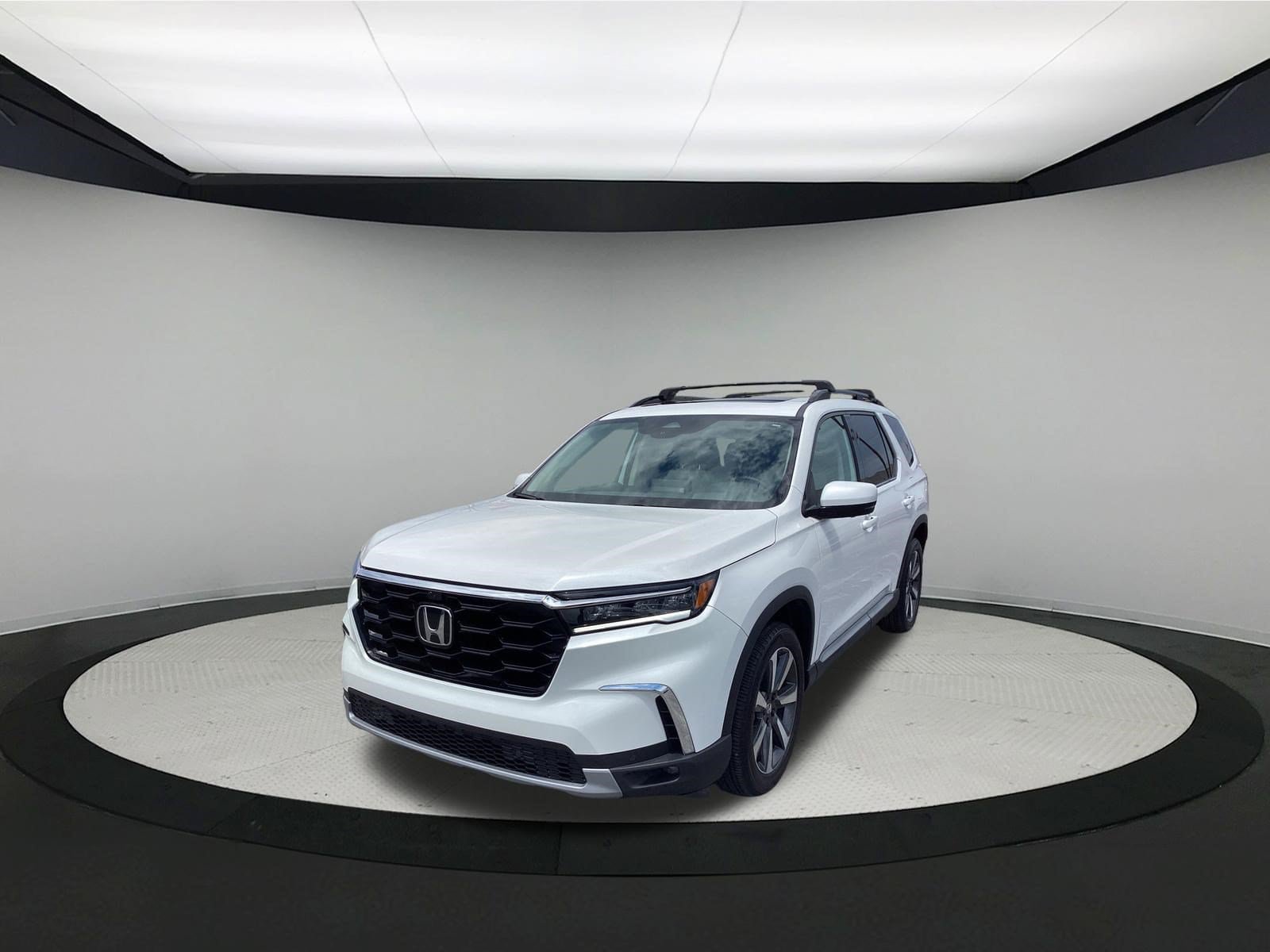 Used 2025 Honda Pilot Elite image 4