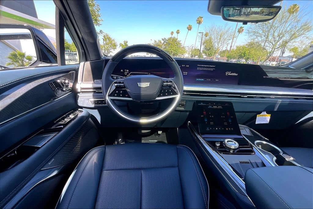 New 2026 Cadillac Escalade IQ Luxury 2 w/ LPO, Floor Liner Package AWD/4WD image 21