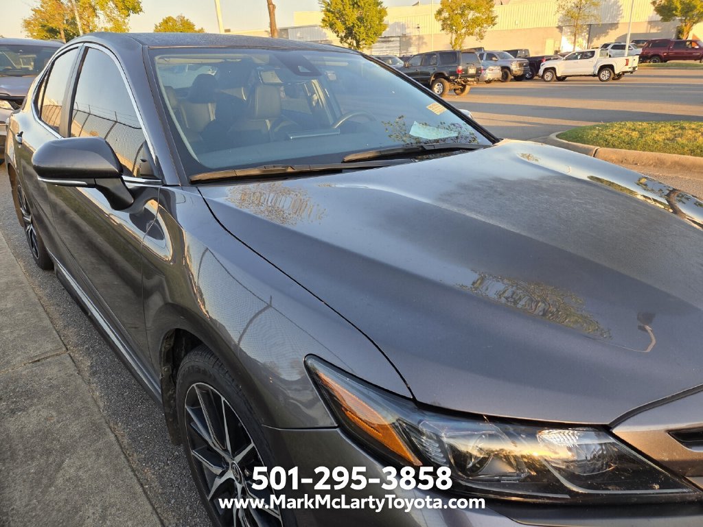 Used 2022 Toyota Camry SE FWD image 8