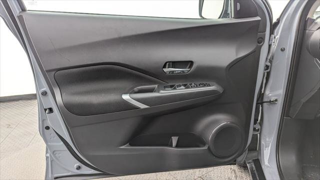 Used 2021 Nissan Kicks SV image 13