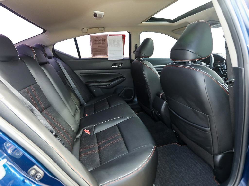 Used 2024 Nissan Altima 2.5 SR w/ SR Premium Package image 23