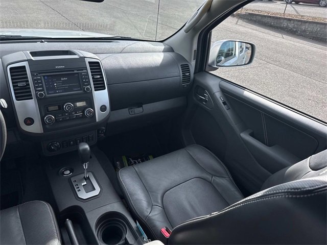 Used 2020 Nissan Frontier PRO-4X image 19