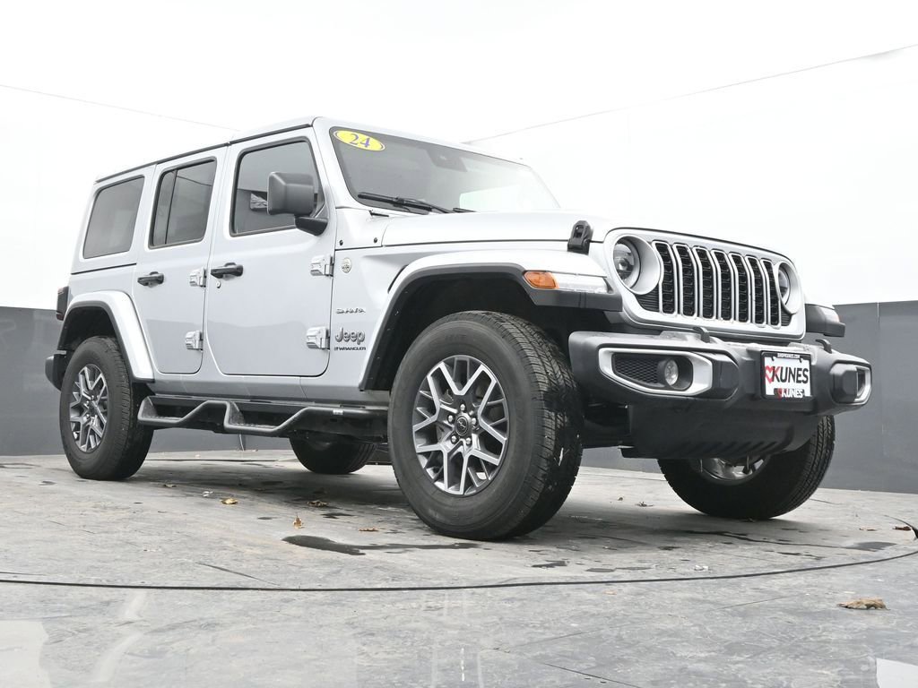 Used 2024 Jeep Wrangler Sahara image 36