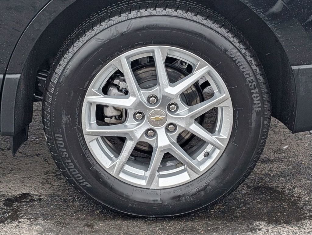 Used 2024 Chevrolet Equinox LS image 14