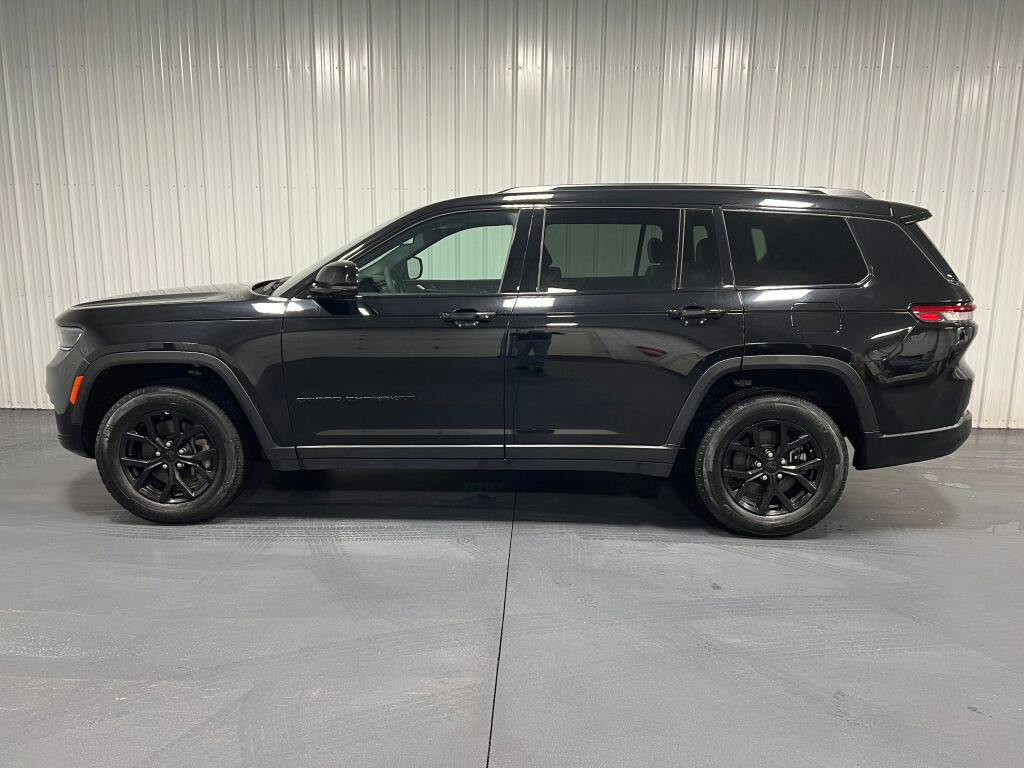 Used 2024 Jeep Grand Cherokee L Laredo image 19