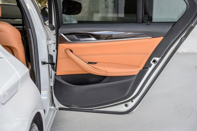 Used 2018 BMW 540i w/ Premium Package RWD image 53