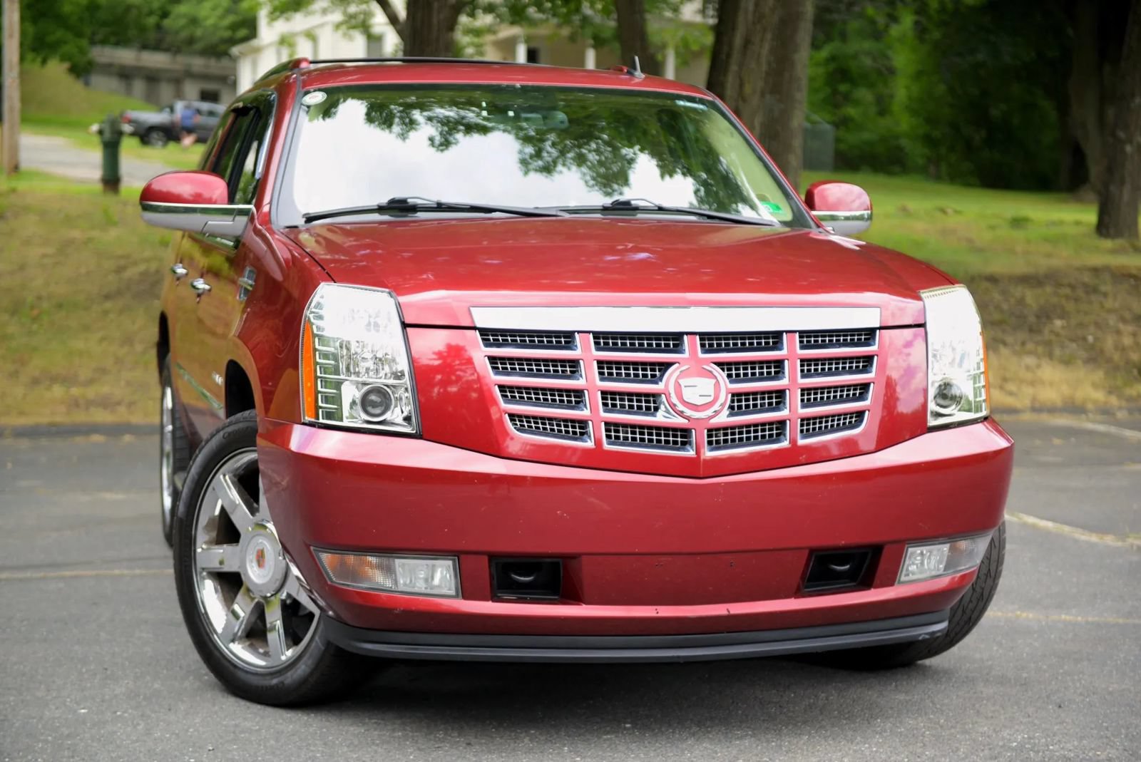 Used 2010 Cadillac Escalade Luxury AWD/4WD image 23