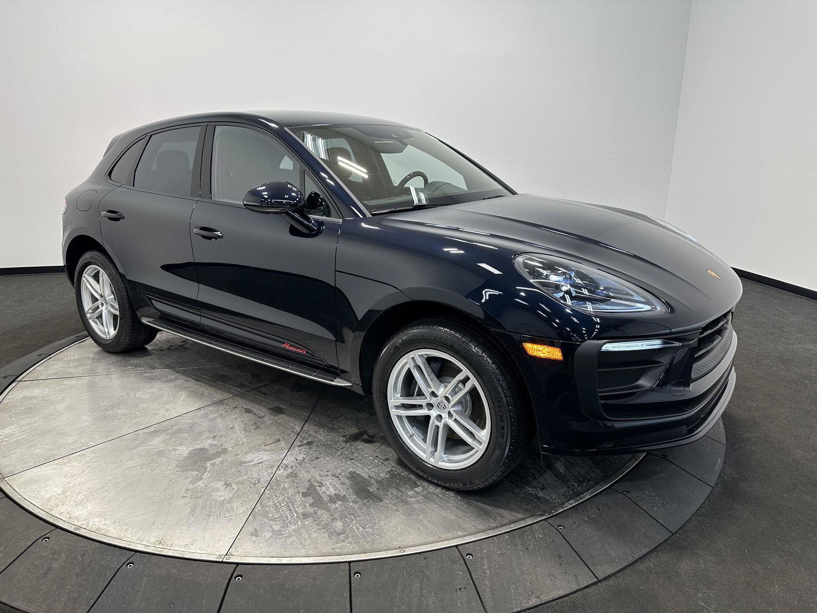 New 2026 Porsche Macan AWD/4WD image 8