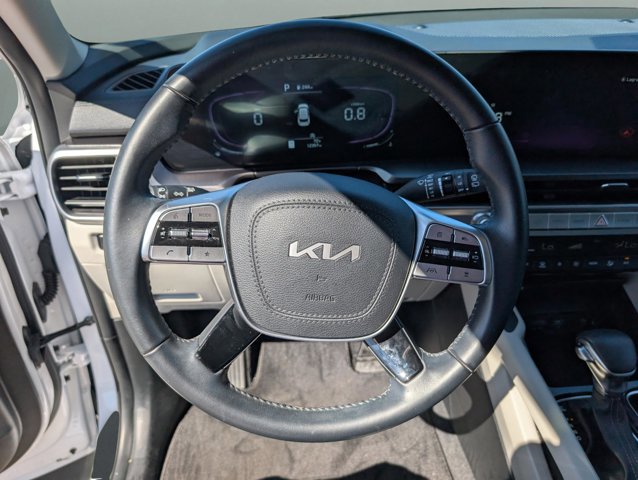 Used 2024 Kia Telluride S image 21