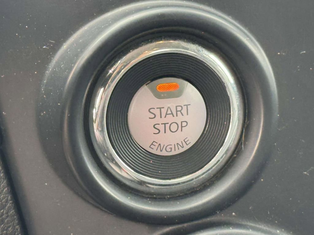 Used 2019 Nissan Titan S w/ S Utility Package image 23