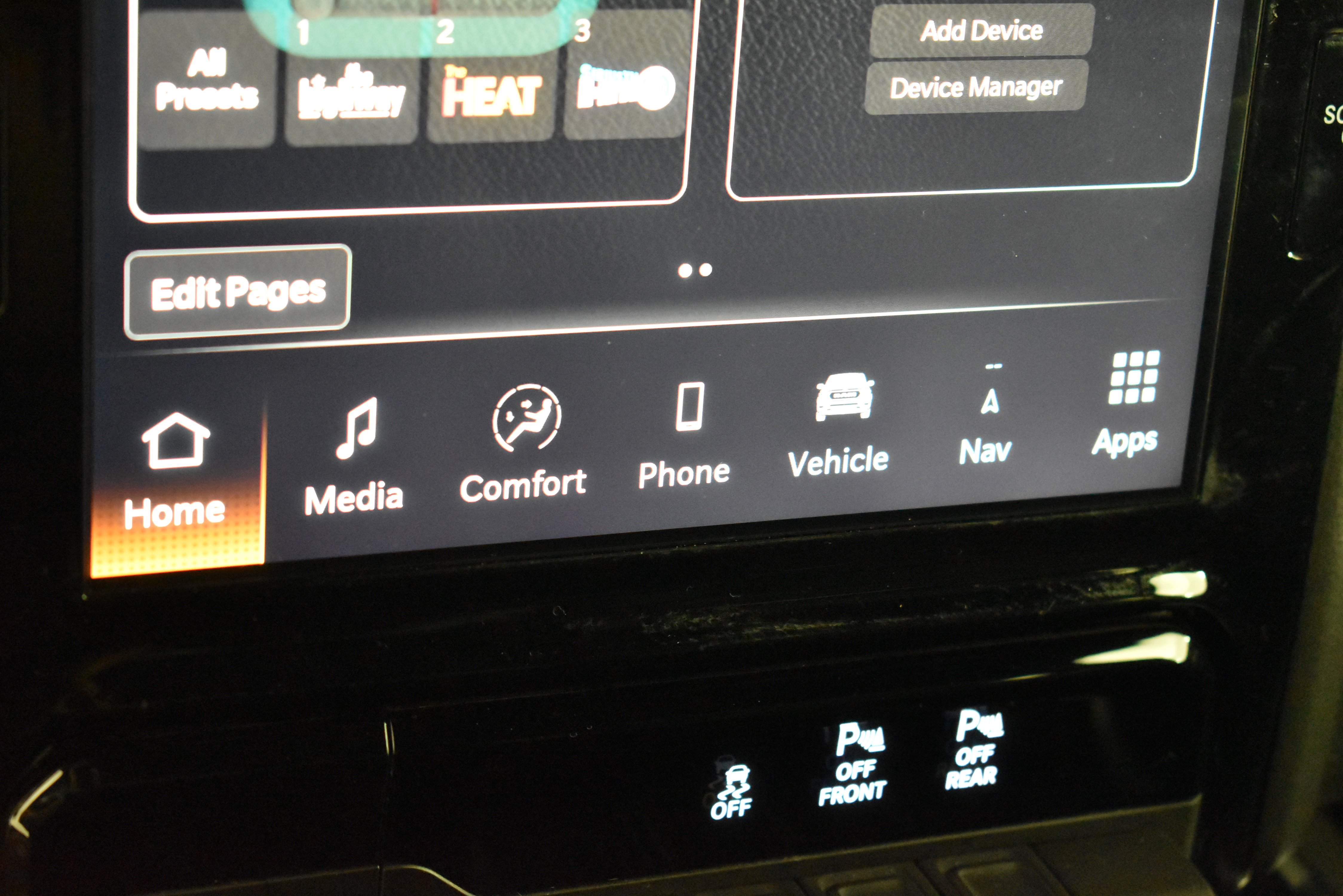 Used 2025 RAM 1500 Laramie image 32