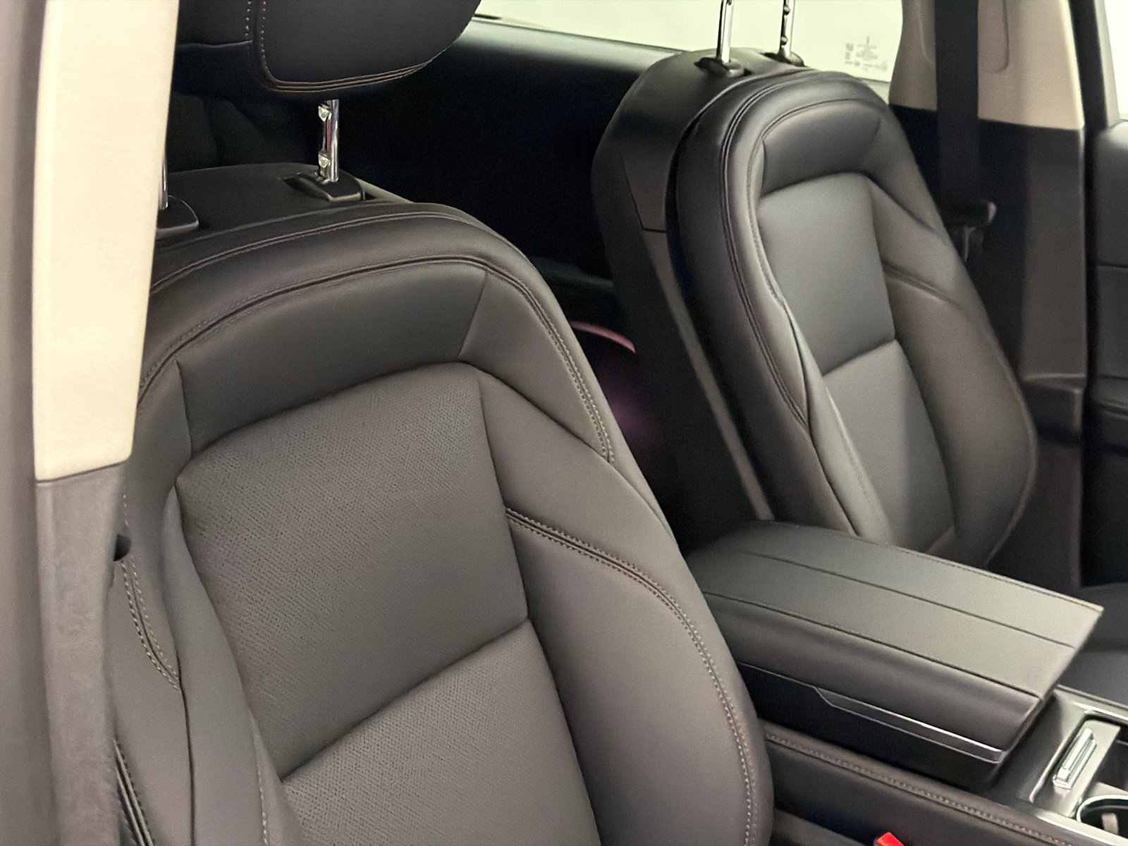 New 2026 Lincoln Nautilus Premier AWD/4WD image 12