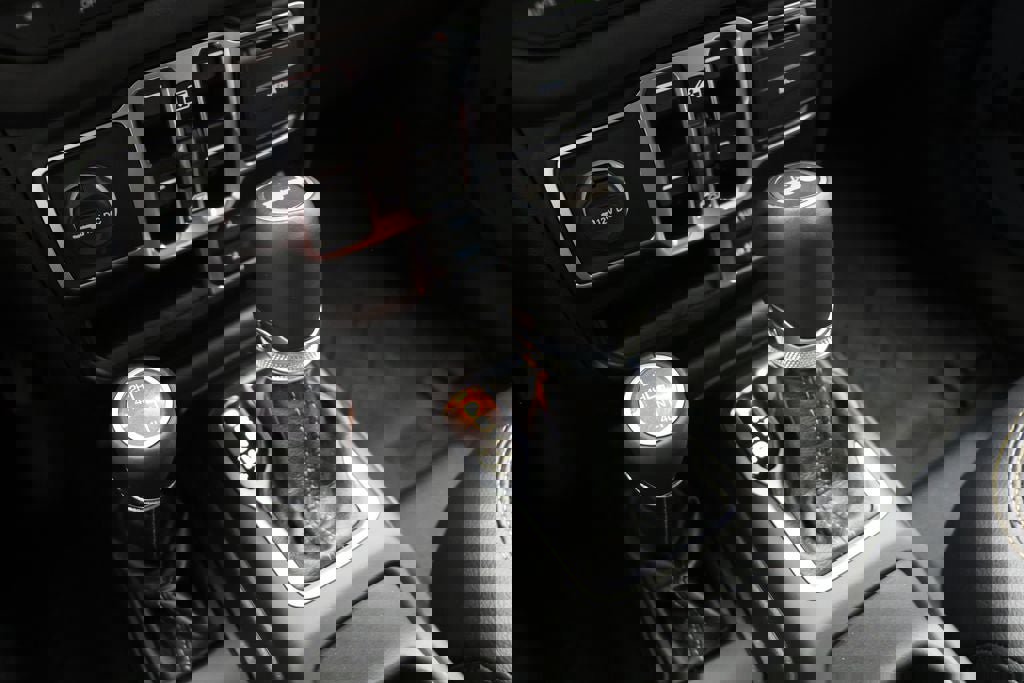 Used 2024 Jeep Wrangler Sahara w/ Technology Group image 28