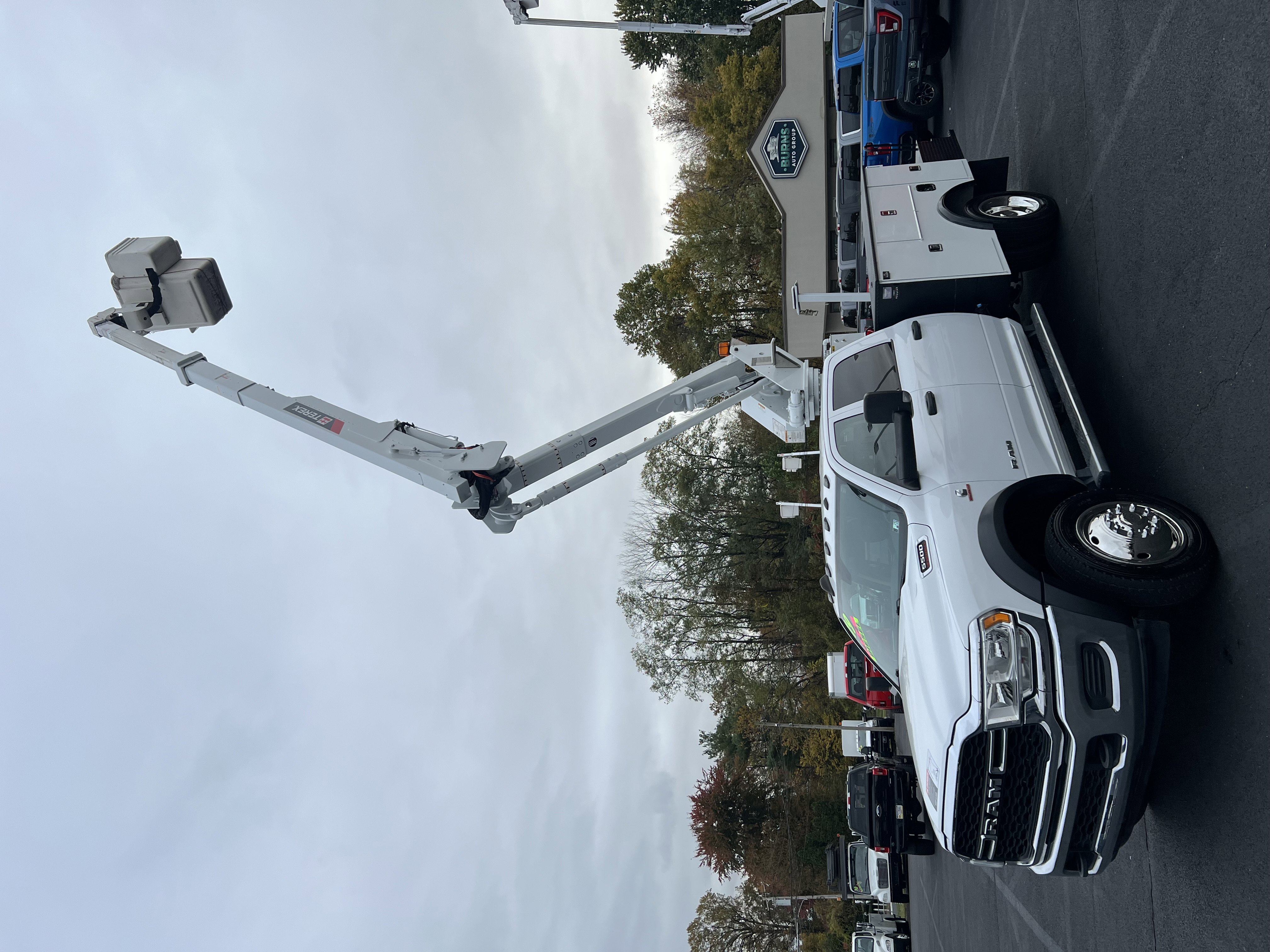 Used 2019 RAM 5500 Tradesman w/ Chrome Appearance Group image 8