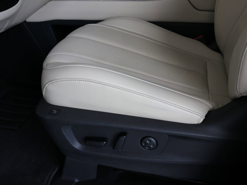 Certified 2025 INFINITI QX60 Sensory AWD/4WD image 16