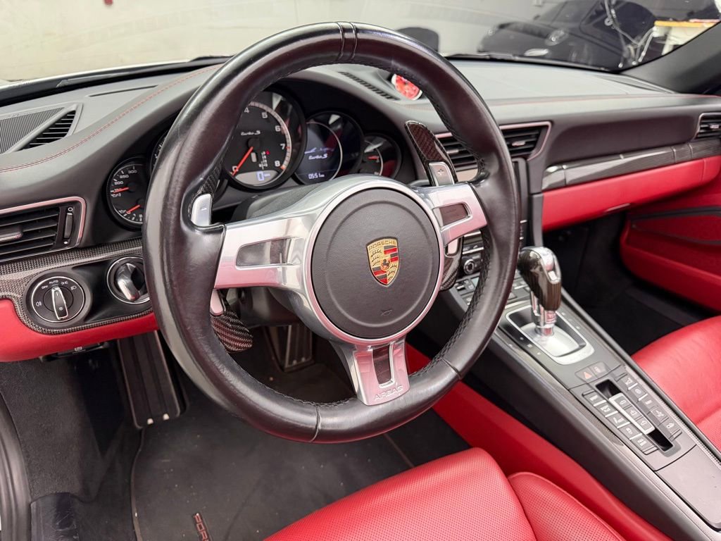 Used 2015 Porsche 911 Turbo S image 13