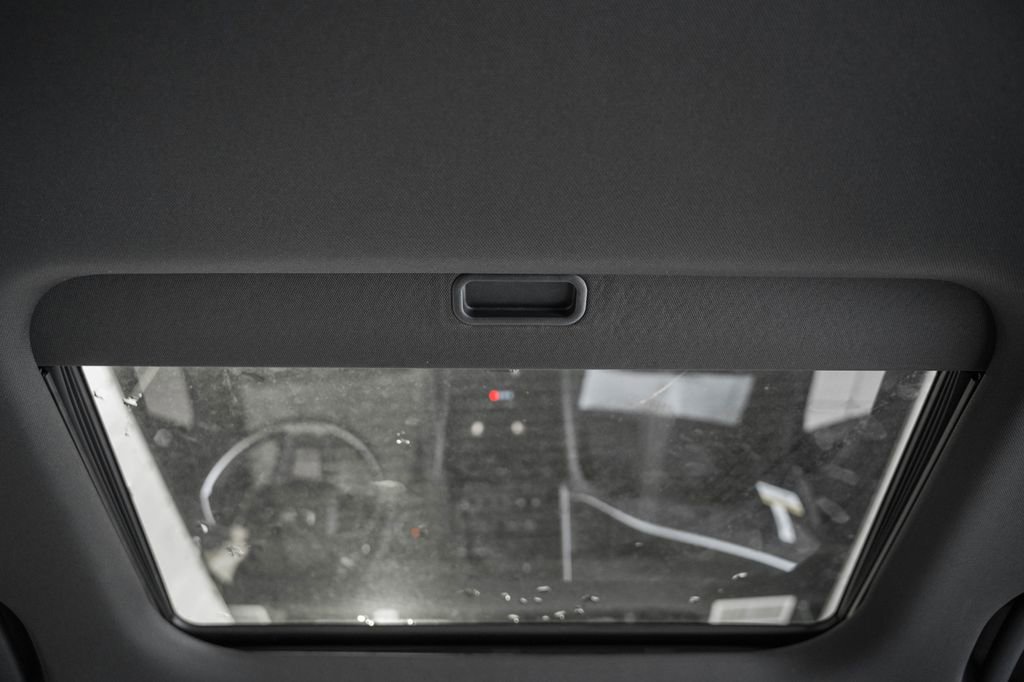 New 2025 Jeep Grand Cherokee Altitude w/ Trailer Tow Package image 31