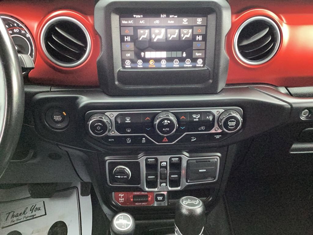 Used 2018 Jeep Wrangler Unlimited Rubicon image 16