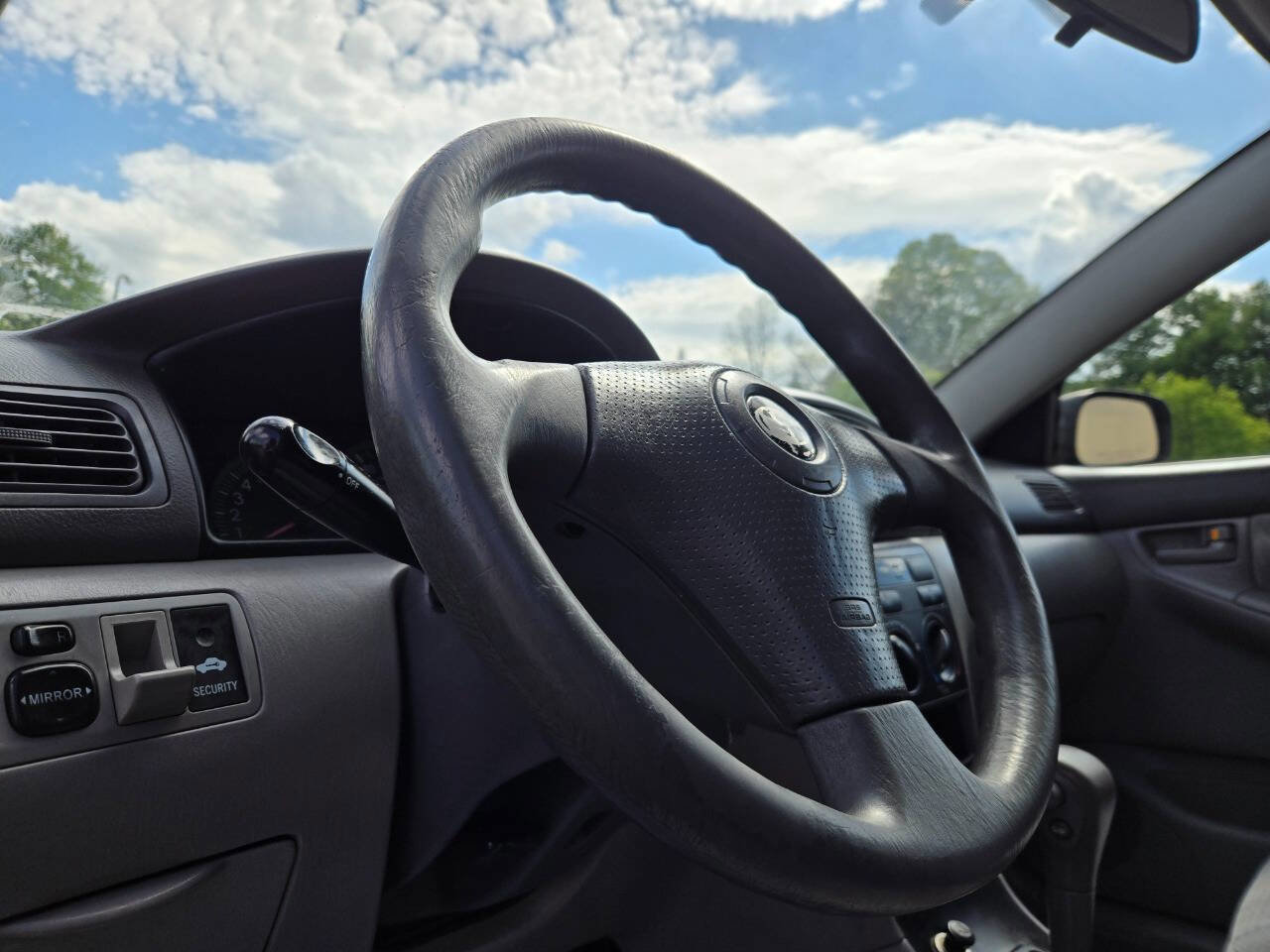 Used 2005 Toyota Corolla CE FWD image 20