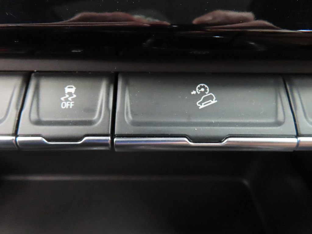 Used 2025 GMC Sierra 1500 Denali Ultimate AWD/4WD image 72