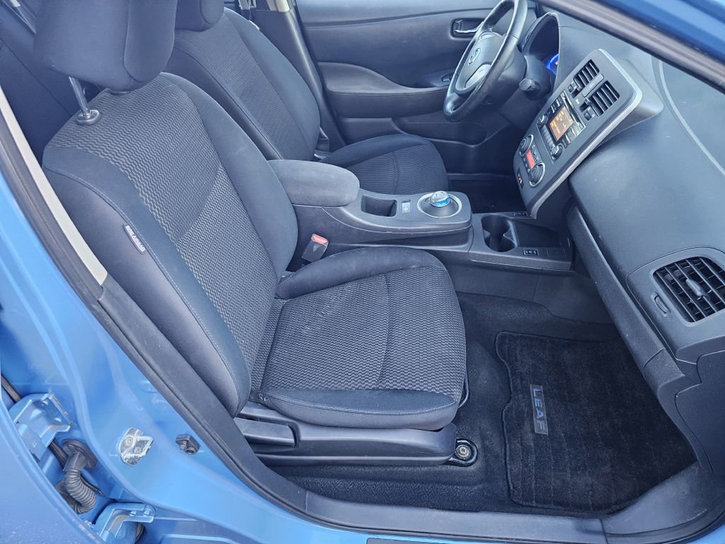 Used 2013 Nissan Leaf S w/ Charger Pkg FWD image 18