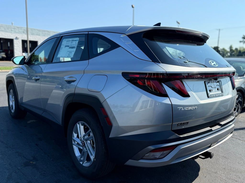 Used 2025 Hyundai Tucson SE image 5