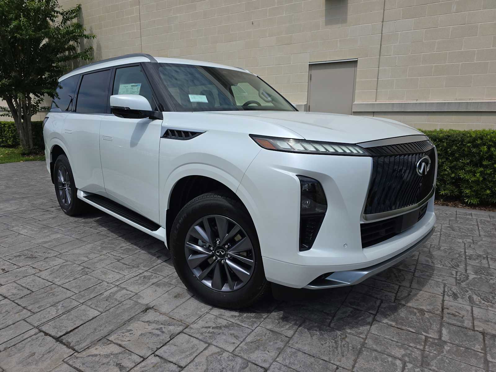 New 2026 INFINITI QX80 Pure w/ Cargo Package image 30