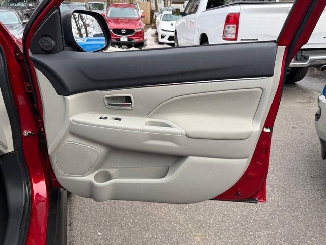 Used 2021 Mitsubishi Outlander Sport ES image 11