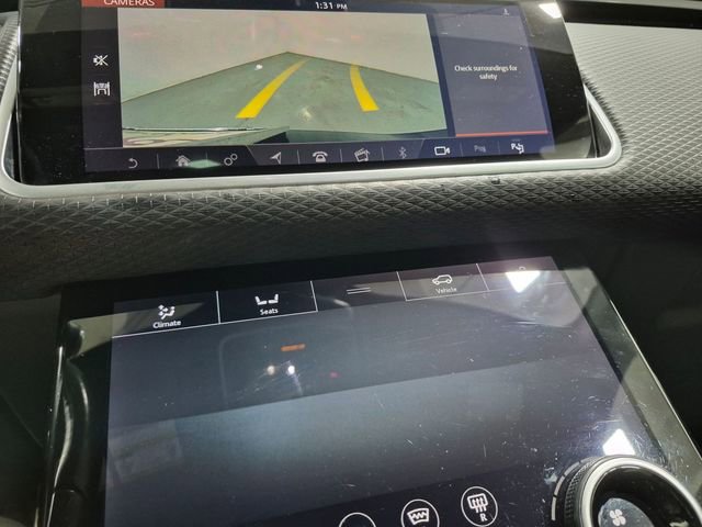 Used 2019 Land Rover Range Rover Velar R-Dynamic SE AWD/4WD image 15
