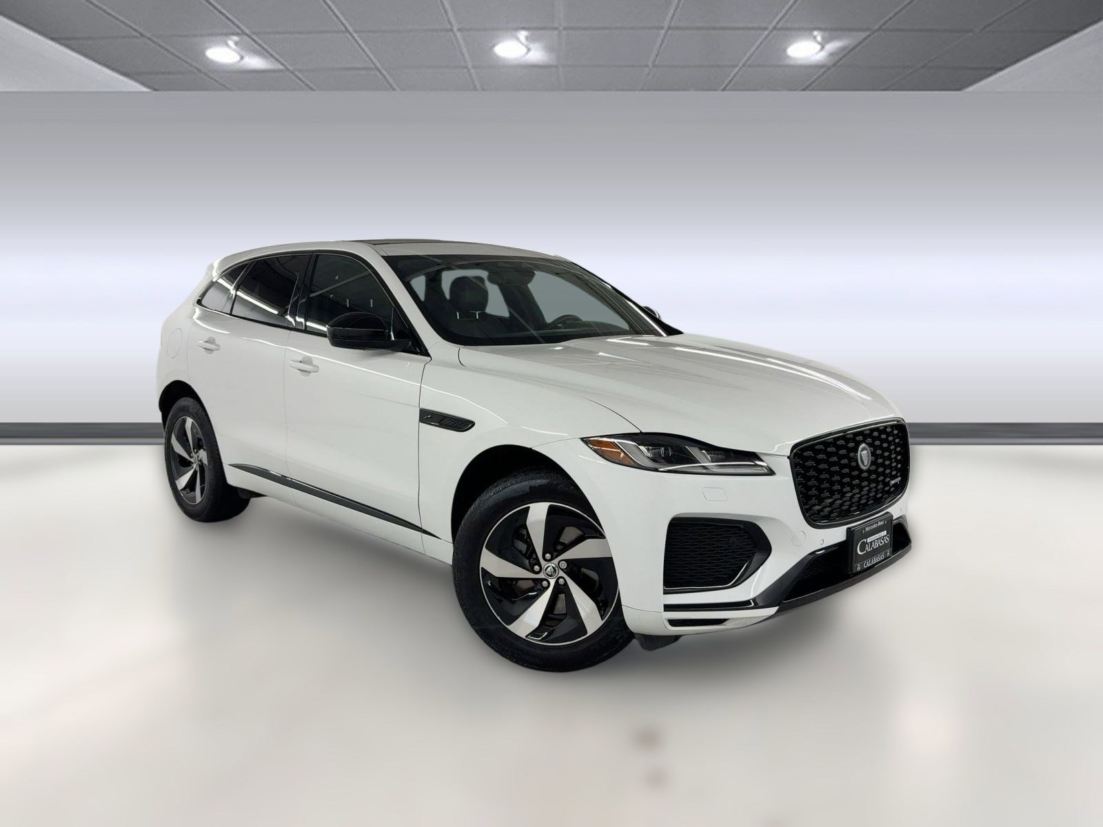 Used 2024 Jaguar F-PACE R-Dynamic S image 7