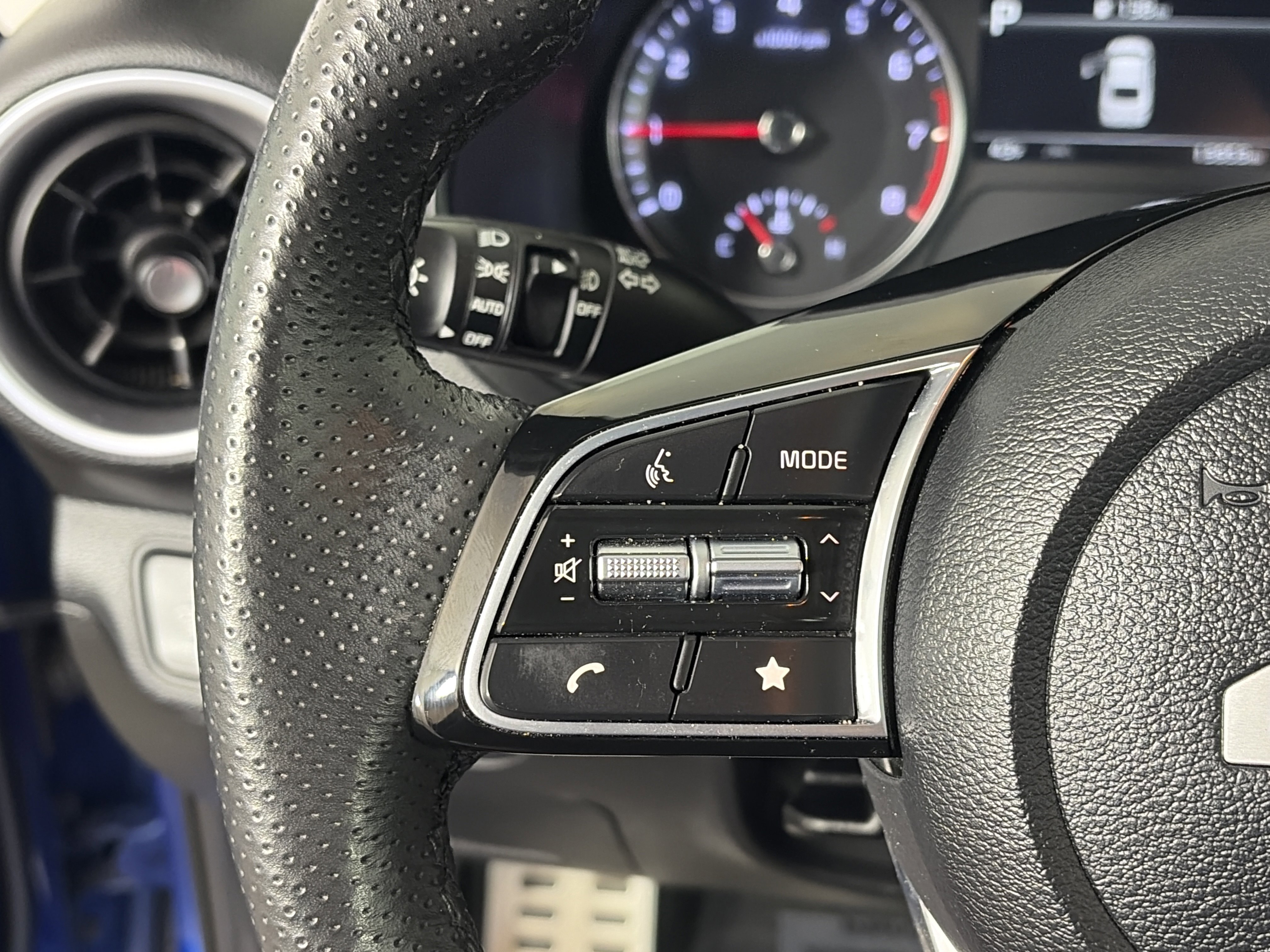 Certified 2024 Kia Forte GT-Line image 29