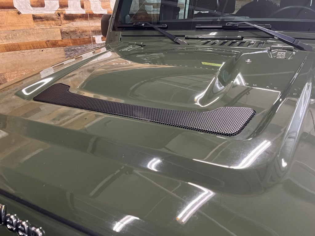 Used 2014 Jeep Wrangler Unlimited Rubicon w/ Connectivity Group AWD/4WD image 55