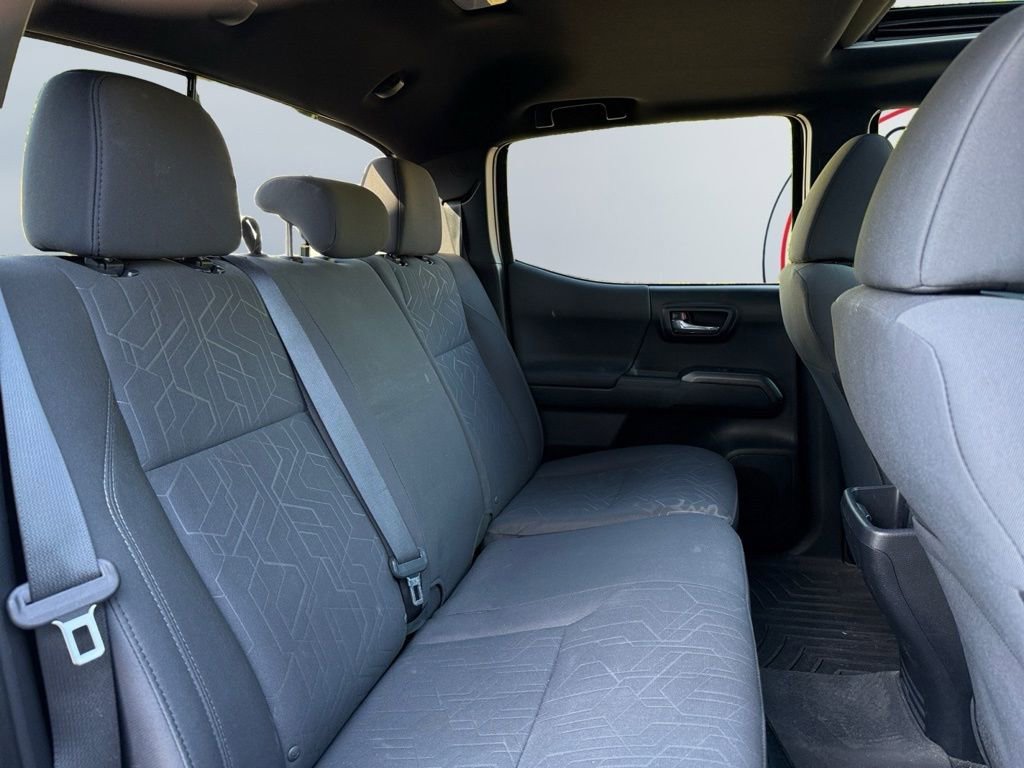 Used 2017 Toyota Tacoma TRD Off-Road w/ Premium & Technology Package image 21