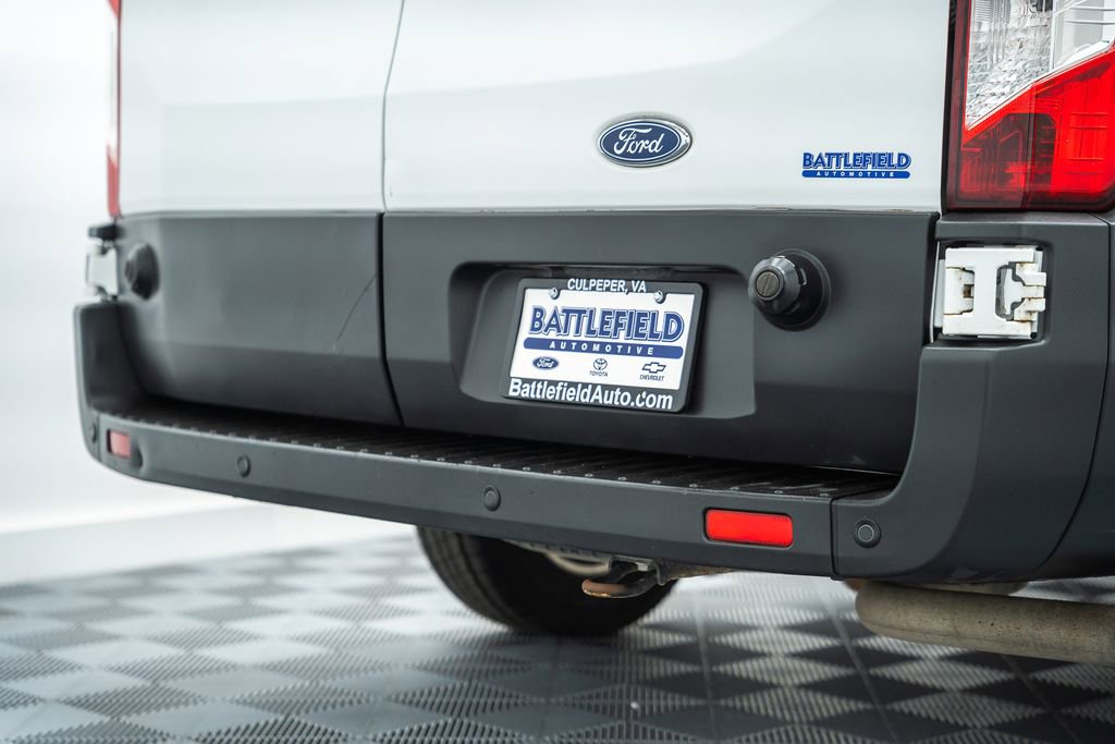 Used 2020 Ford Transit 250 Medium Roof AWD image 9