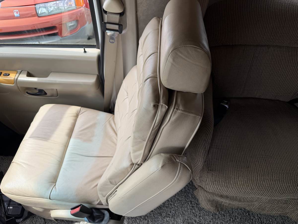 Used 2006 Ford E-450 and Econoline 450 RWD image 20
