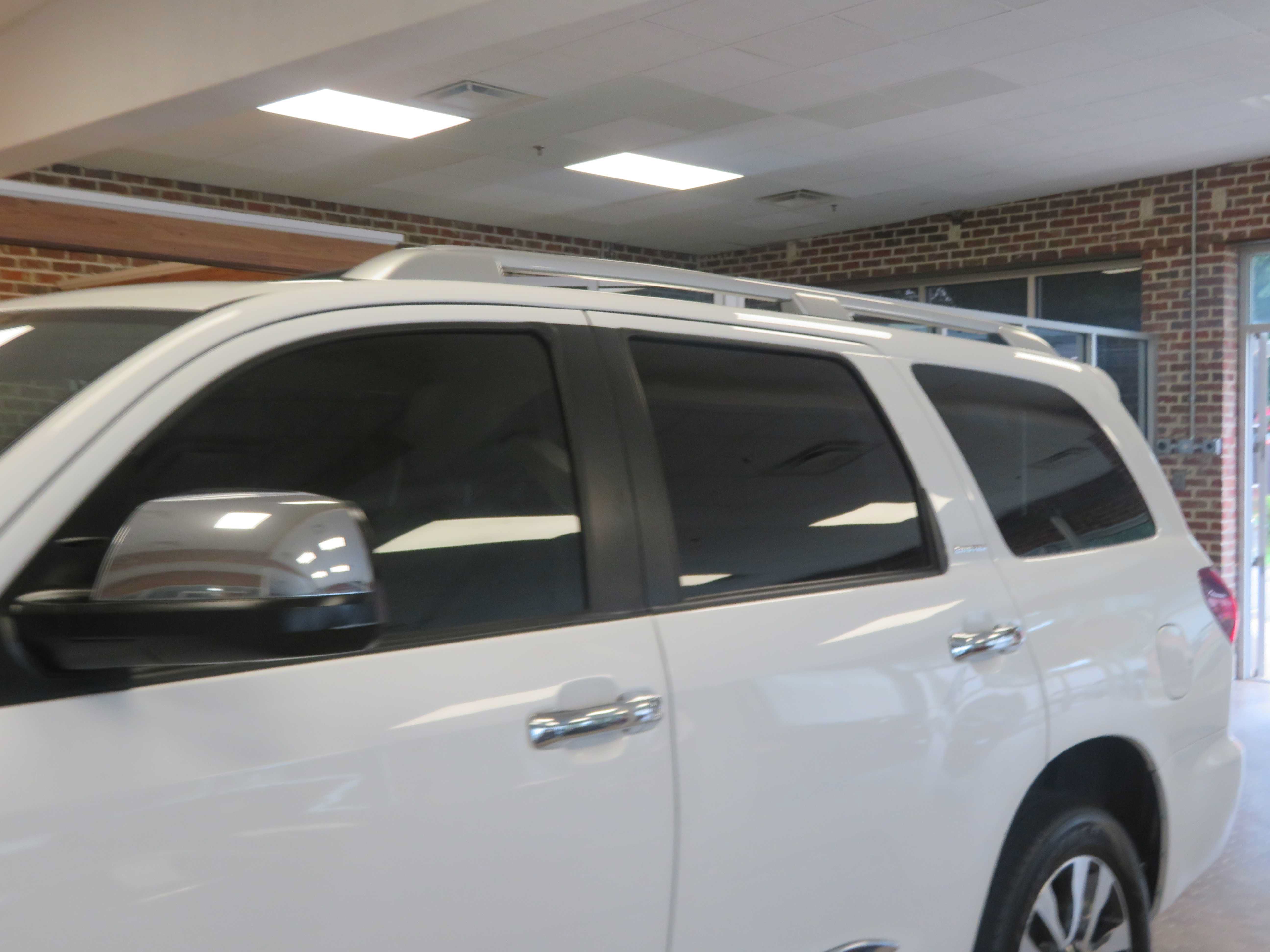 Used 2018 Toyota Sequoia Limited w/ Safety & Convenience Package AWD/4WD image 81