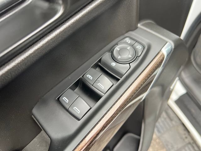 Used 2022 Chevrolet Silverado 1500 RST w/ Convenience Package II image 11